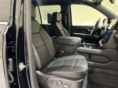 New 2026 GMC Yukon Denali w/ Advanced Technology Package AWD/4WD image 26