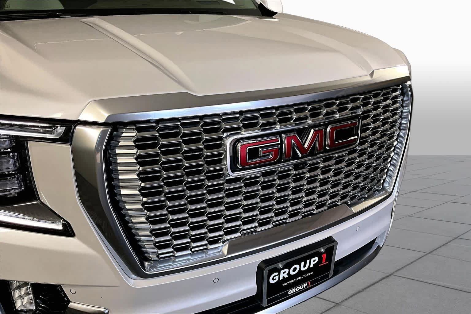 Used 2023 GMC Yukon Denali w/ Max Trailering Package AWD/4WD image 28