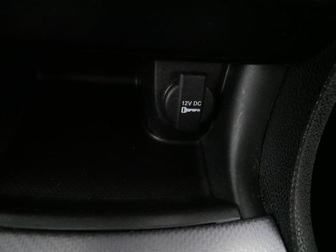 Used 2013 Dodge Charger SXT image 29