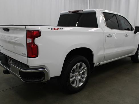 Used 2025 Chevrolet Silverado 1500 LTZ AWD/4WD image 5