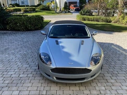 Used 2009 Aston Martin DB9 Volante image 1