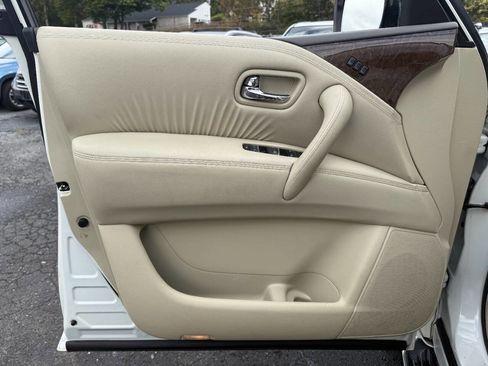 Used 2015 INFINITI QX80 Luxe w/ 22" Wheel Package image 15