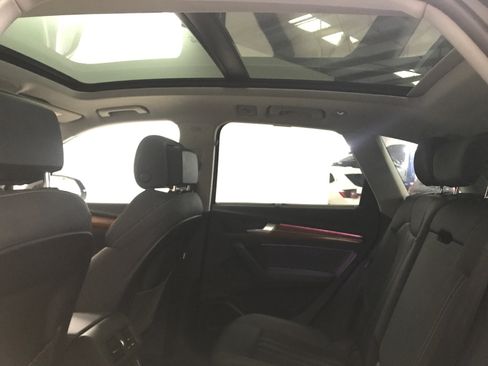 Used 2023 Audi Q5 2.0T Prestige w/ Prestige Package image 23