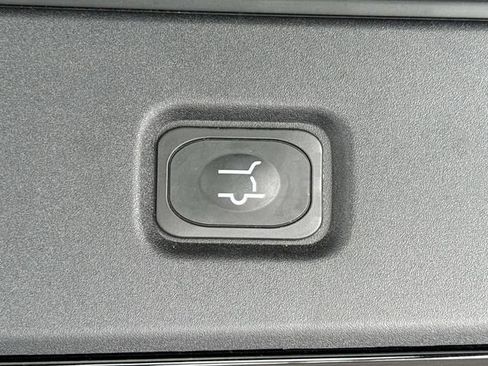 New 2026 Ford Expedition Active RWD image 16