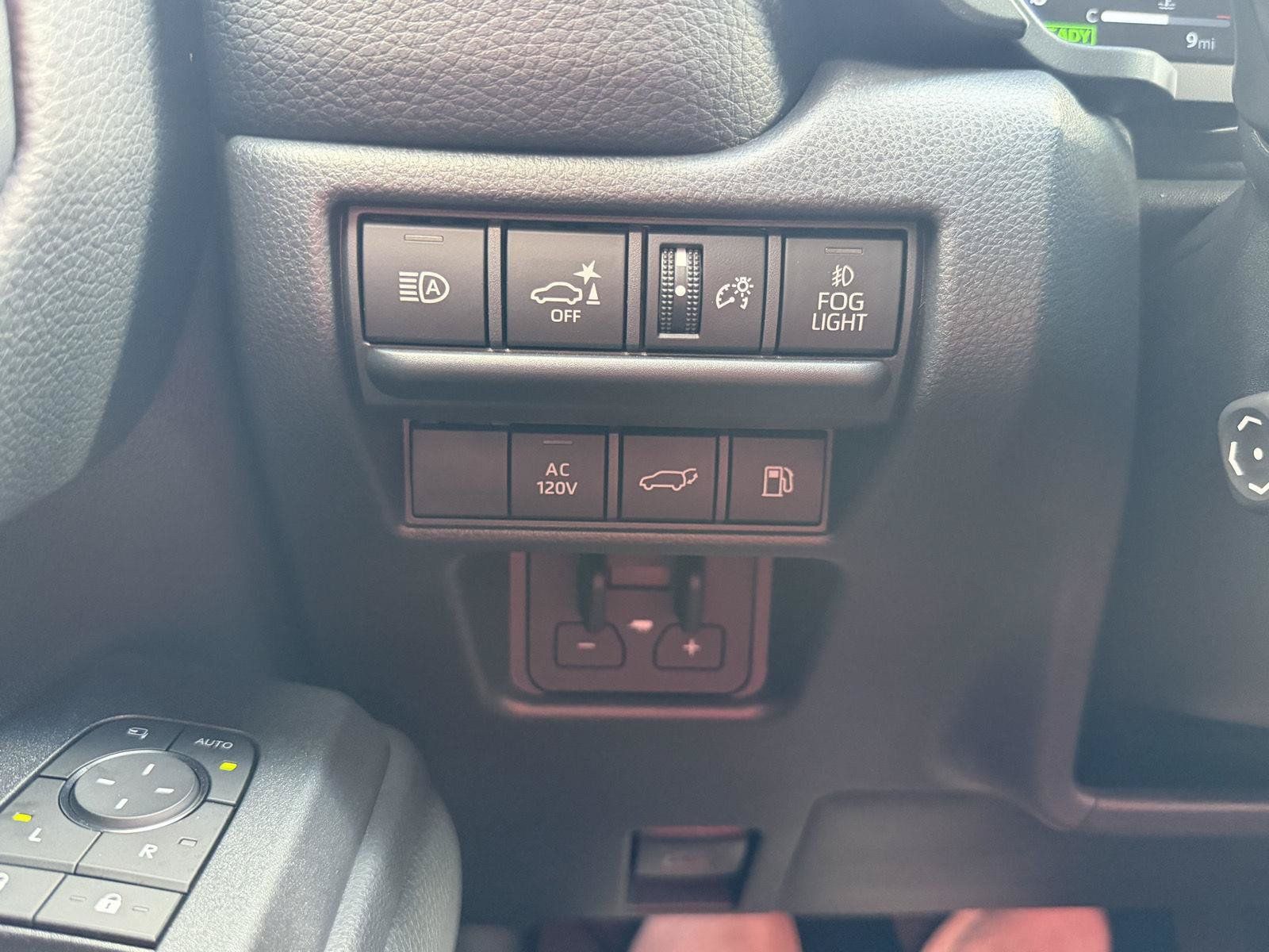 Used 2027 Toyota Land Cruiser w/ Premium Package AWD/4WD image 23