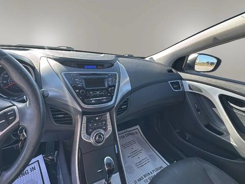 Used 2013 Hyundai Elantra Limited FWD image 16
