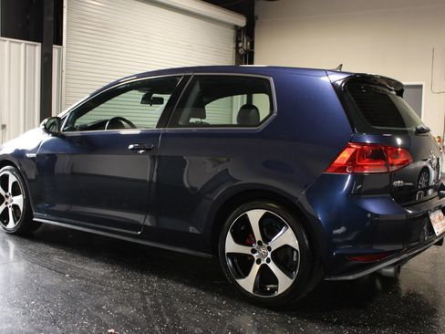 Used 2015 Volkswagen GTI SE FWD image 5