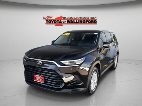 Certified 2024 Toyota Grand Highlander FWD image 1