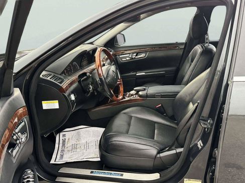 Used 2013 Mercedes-Benz S 550 image 16