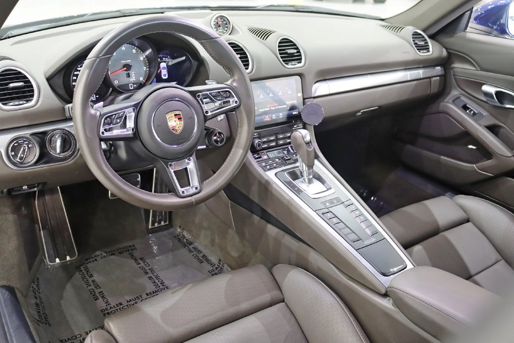 Used 2022 Porsche 718 Cayman S RWD image 15