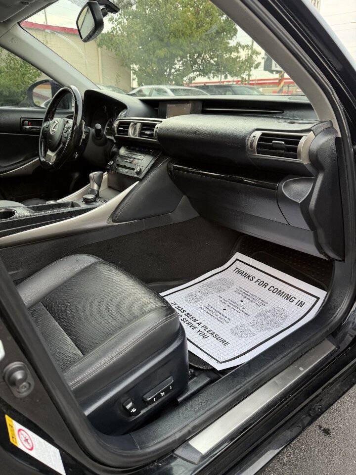 Used 2016 Lexus IS 200t RWD image 22