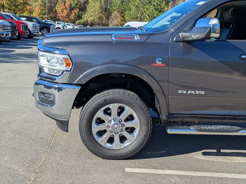 Used 2019 RAM 2500 Laramie image 11
