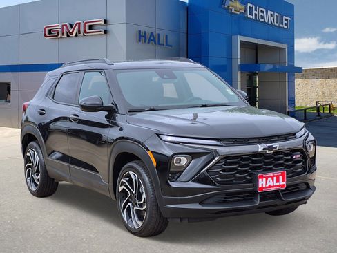 Certified 2025 Chevrolet TrailBlazer RS w/ Convenience Package AWD/4WD image 1