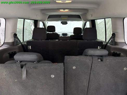 Used 2020 Ford Transit Connect XL image 16