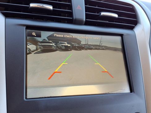 Used 2015 Ford Fusion SE w/ Equipment Group 202A image 18