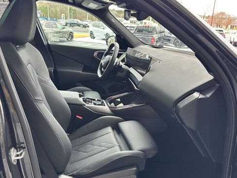 Certified 2025 BMW X3 xDrive30i w/ Premium Package image 11