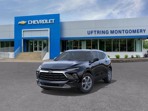 New 2025 Chevrolet Blazer LT w/ Convenience Package FWD image 8