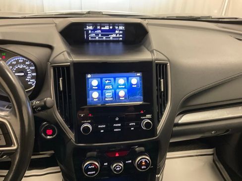 Used 2020 Subaru Forester Premium image 20