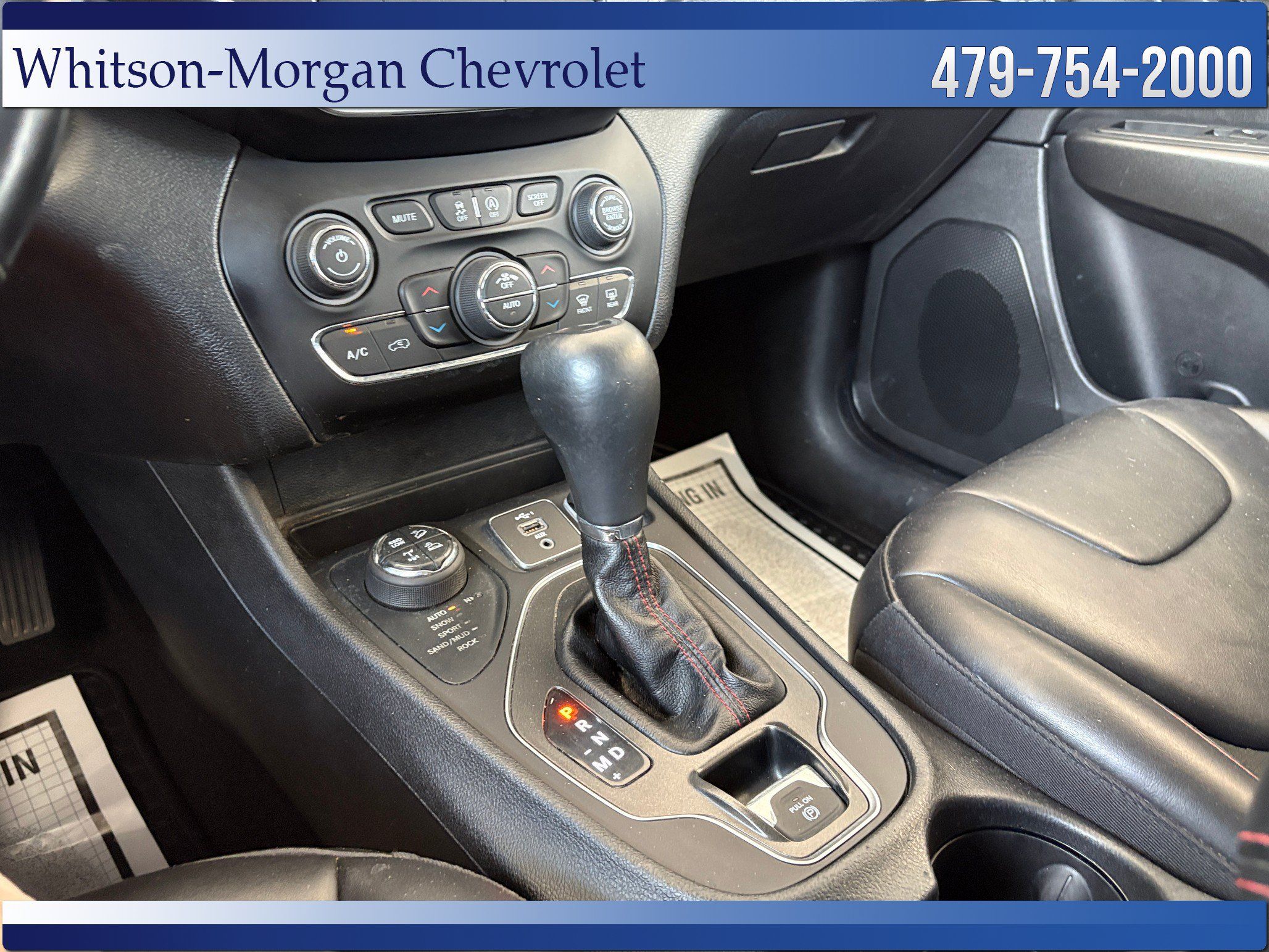 Used 2020 Jeep Cherokee Trailhawk w/ Comfort/Convenience Group AWD/4WD image 27