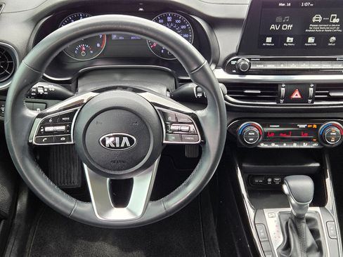 Used 2019 Kia Forte EX image 10