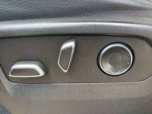 Certified 2023 GMC Yukon XL Denali image 21