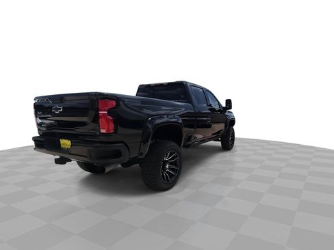 Used 2025 Chevrolet Silverado 2500 LTZ w/ Trail Boss Package AWD/4WD image 8