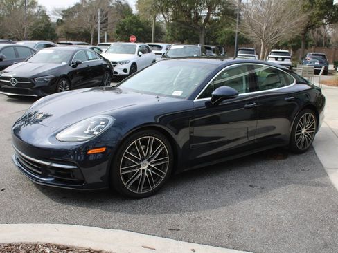 Used 2018 Porsche Panamera 4S image 13