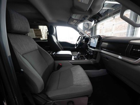 Used 2023 Ford F150 Lightning XLT image 25