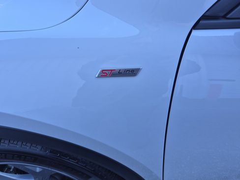 Certified 2025 Ford Escape ST-Line w/ Tech Pack #1 image 8