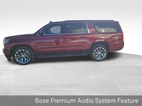 Used 2017 Chevrolet Suburban LT image 14