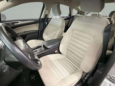 Used 2018 Ford Fusion S image 16