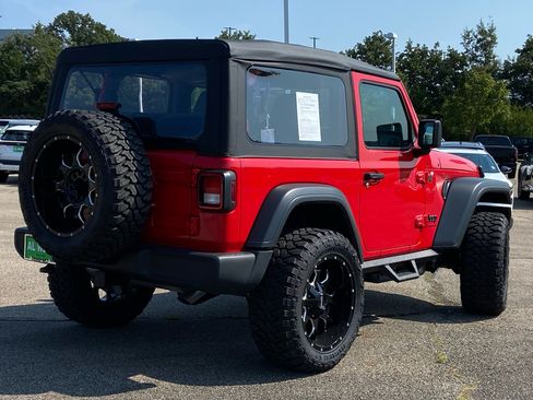 Used 2026 Jeep Wrangler Sport AWD/4WD image 3