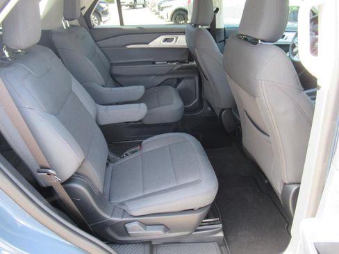 Used 2026 Ford Explorer Active RWD image 29