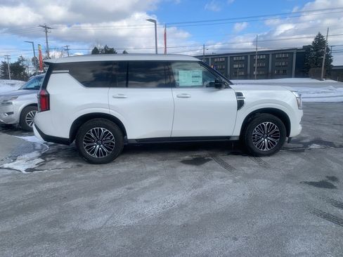 New 2026 Nissan Armada SL w/ Captain's Chari Seat Package AWD/4WD image 8