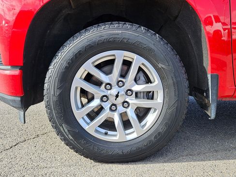 Used 2020 Chevrolet Silverado 1500 RST AWD/4WD image 11