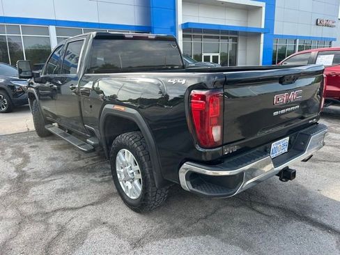 Used 2023 GMC Sierra 2500 SLE w/ SLE Value Package; image 3