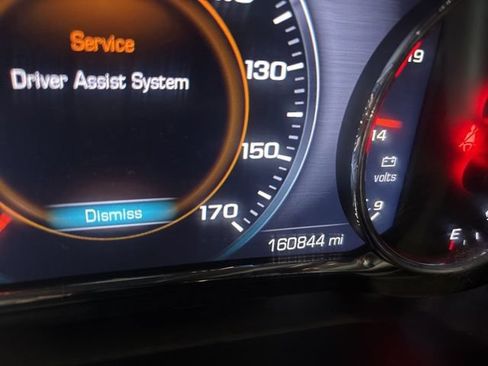 Used 2017 GMC Acadia Denali w/ Technology Package FWD image 24