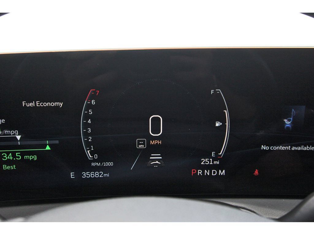 Used 2025 Cadillac XT4 Premium Luxury FWD image 13