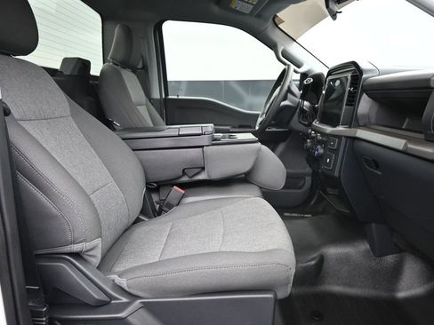 Used 2025 Ford F150 XL w/ Equipment Group 103A High RWD image 10