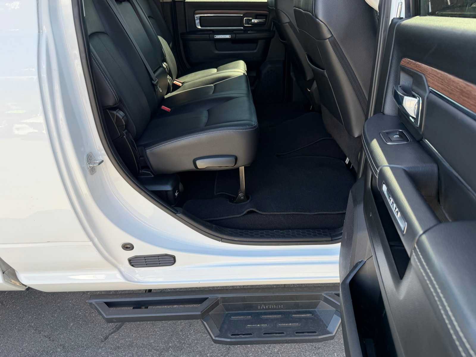 Used 2018 RAM 2500 Laramie w/ Off Road Package AWD/4WD image 26