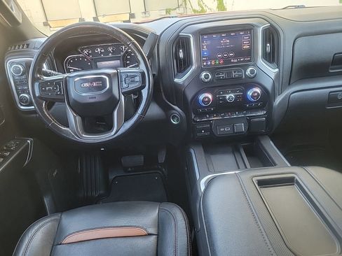 Used 2021 GMC Sierra 1500 AT4 w/ AT4 Preferred Package AWD/4WD image 16