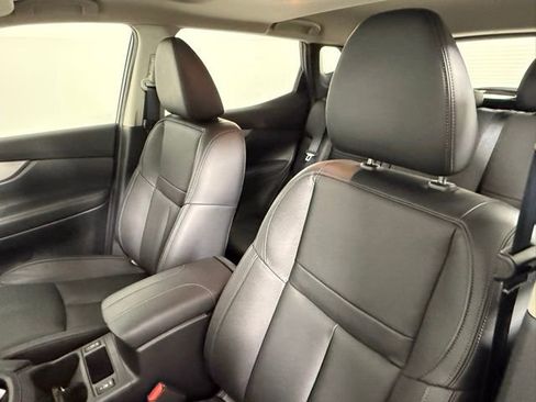 Used 2020 Nissan Rogue Sport SL w/ Premium Package image 32