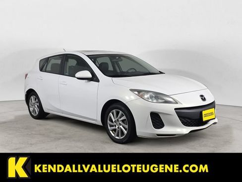 Used 2012 MAZDA MAZDA3 i Grand Touring w/ Tech Pkg FWD image 3