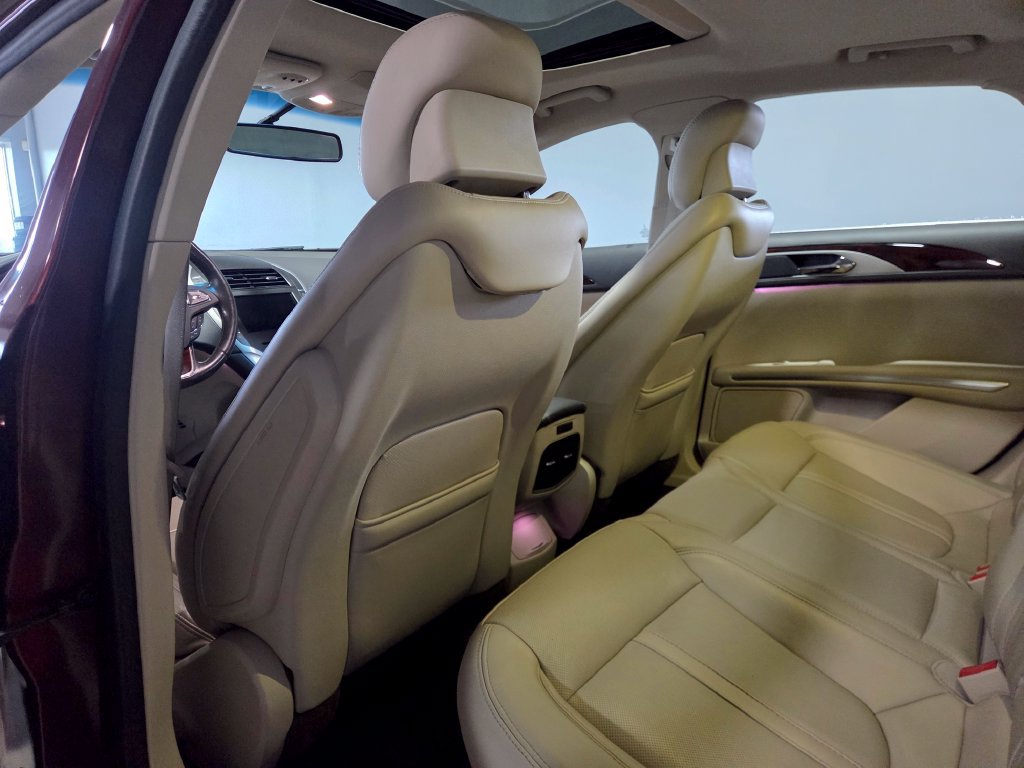 Used 2016 Lincoln MKZ w/ Equipment Group 300A Reserve FWD image 12