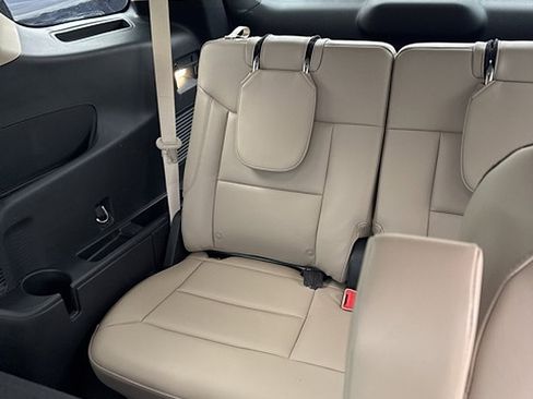 Certified 2022 Ford Explorer XLT w/ Equipment Group 202A image 12