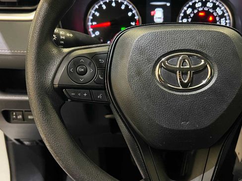 Certified 2021 Toyota RAV4 LE image 21