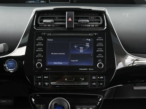 Used 2021 Toyota Prius Prime LE w/ Carpet Mat Package (TMS) FWD image 36