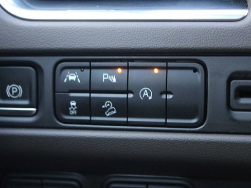 Used 2023 Chevrolet Tahoe Z71 image 18