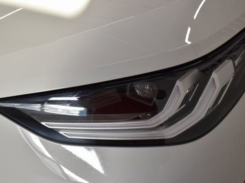 Used 2025 BMW X3 xDrive30i w/ Convenience Package image 17