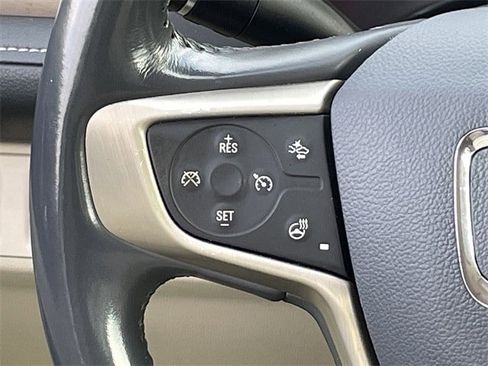 Used 2021 GMC Acadia Denali w/ Denali Ultimate Package image 13